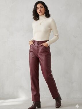 Madewell The Perfect Vintage Straight Jean in Burgundy Faux Leather - Size 29
